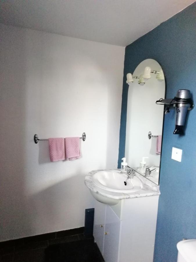 Hotel Sainte Therese Lourdes Bagian luar foto